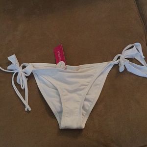 Never worn white cheeky bottoms